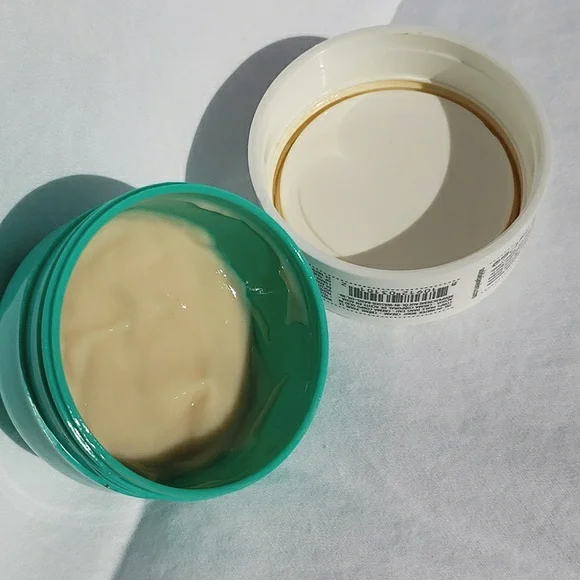 Sold on M.......Coco Cabana Cream Cheirosa 39  2.5 oz  75 ml Travel Size - Picture 9 of 9